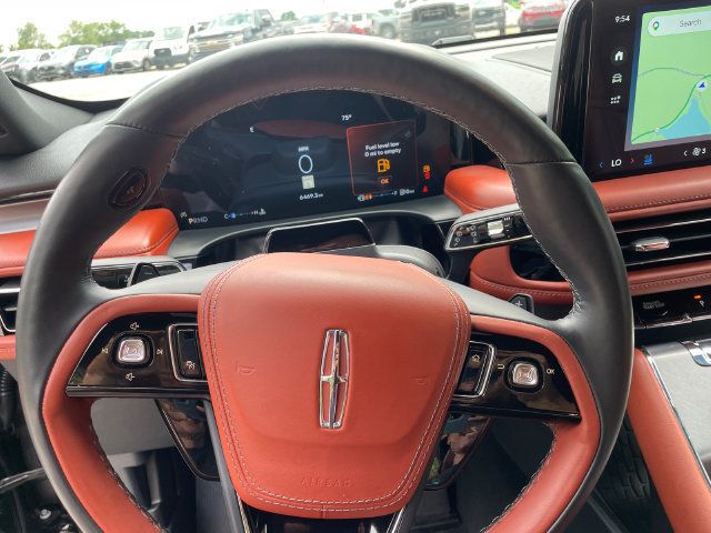 Used 2025 Lincoln Aviator Reserve w/ Jet Appearance Package AWD/4WD image 30