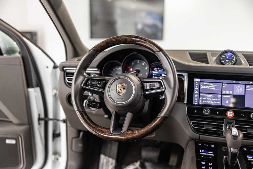 Used 2023 Porsche Macan GTS w/ Premium Package Plus AWD/4WD image 38