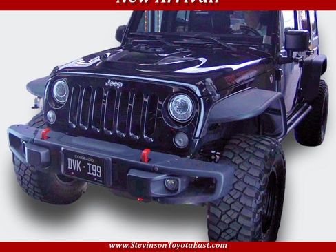 Used 2017 Jeep Wrangler Unlimited Rubicon AWD/4WD image 1