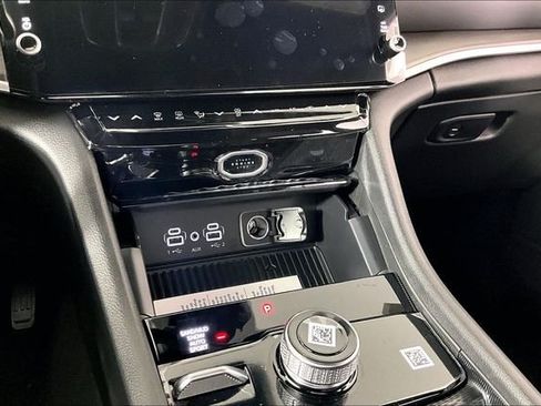 New 2026 Jeep Grand Cherokee L 4WD image 7