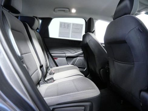 Certified 2022 Ford Escape SE w/ Cold Weather Package image 12