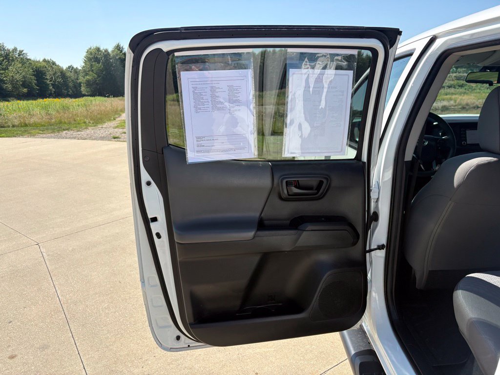 Used 2023 Toyota Tacoma SR AWD/4WD image 35