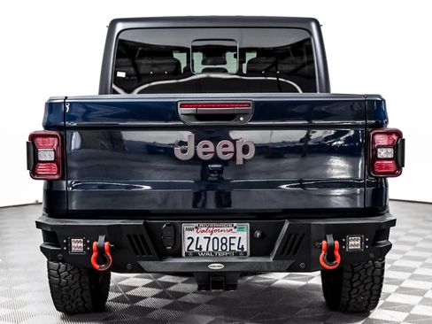 Used 2025 Jeep Gladiator Mojave w/ Convenience Group AWD/4WD image 6