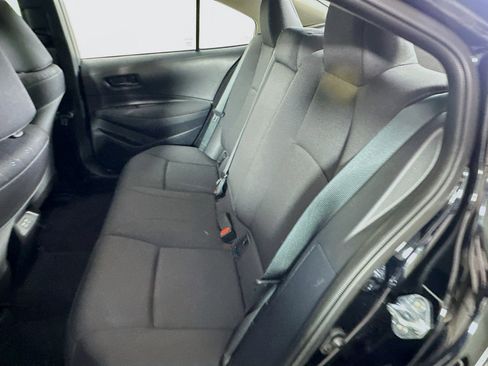 Used 2025 Toyota Corolla LE image 26