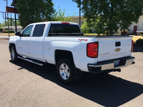 Used 2017 Chevrolet Silverado 1500 LT w/ All Star Edition AWD/4WD image 4