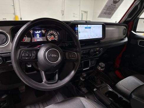 Used 2024 Jeep Wrangler Sport AWD/4WD image 10