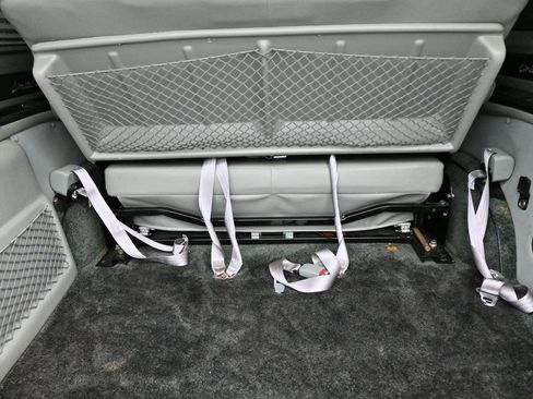 Used 2017 GMC Savana 2500 RWD image 9