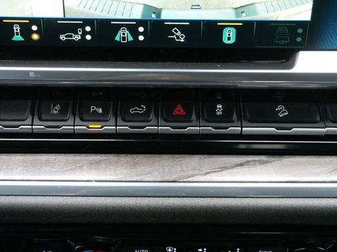 Certified 2024 Chevrolet Silverado 3500 LTZ w/ LTZ Plus Package image 16