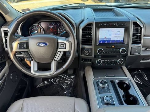 Used 2021 Ford Expedition XLT AWD/4WD image 4