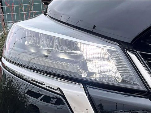 Used 2024 Nissan Kicks SR FWD image 28