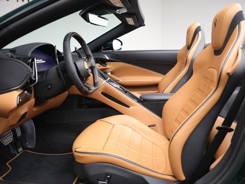 Certified 2025 Ferrari Roma image 15