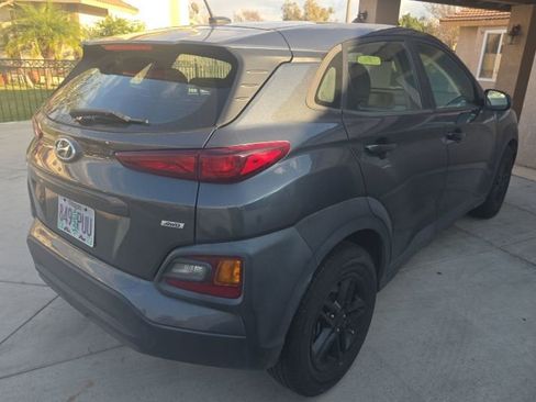 Used 2021 Hyundai Kona SE image 3