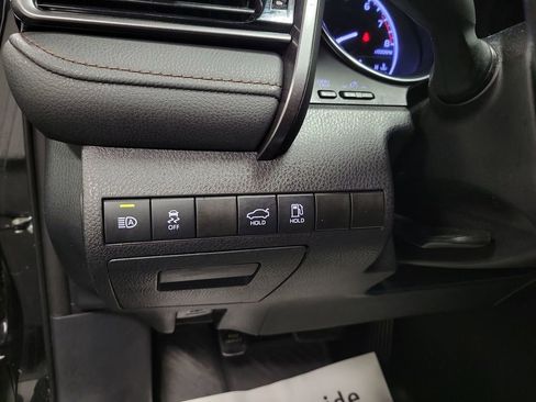 Used 2019 Toyota Camry LE image 20