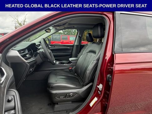 Used 2023 Jeep Grand Cherokee 4WD 4xe image 5
