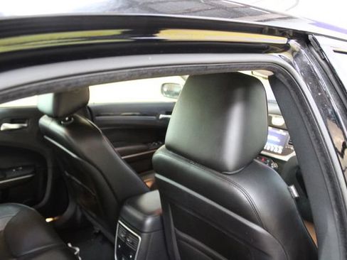 Used 2023 Chrysler 300 Touring L w/ Popular Equipment Group AWD/4WD image 10