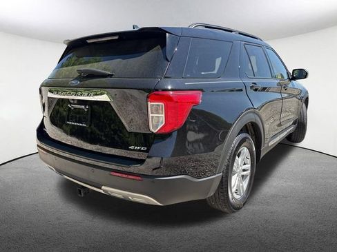 Used 2022 Ford Explorer XLT w/ Equipment Group 202A AWD/4WD image 17