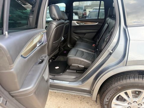 Used 2020 Cadillac XT6 Sport w/ Platinum Package AWD/4WD image 7