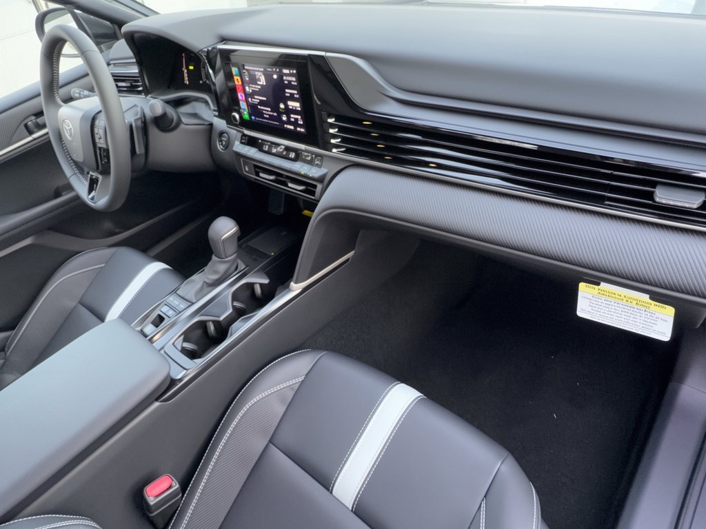 Used 2026 Toyota Camry SE FWD image 31
