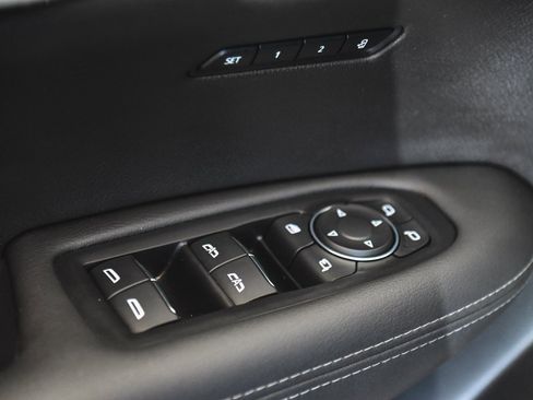 Used 2024 Cadillac XT6 Sport image 10