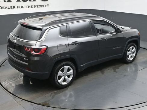 Used 2018 Jeep Compass Latitude w/ Popular Equipment Group AWD/4WD image 41