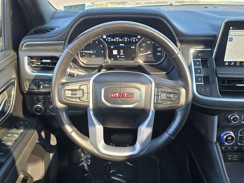 Used 2021 GMC Yukon XL SLT w/ SLT Premium Package AWD/4WD image 32