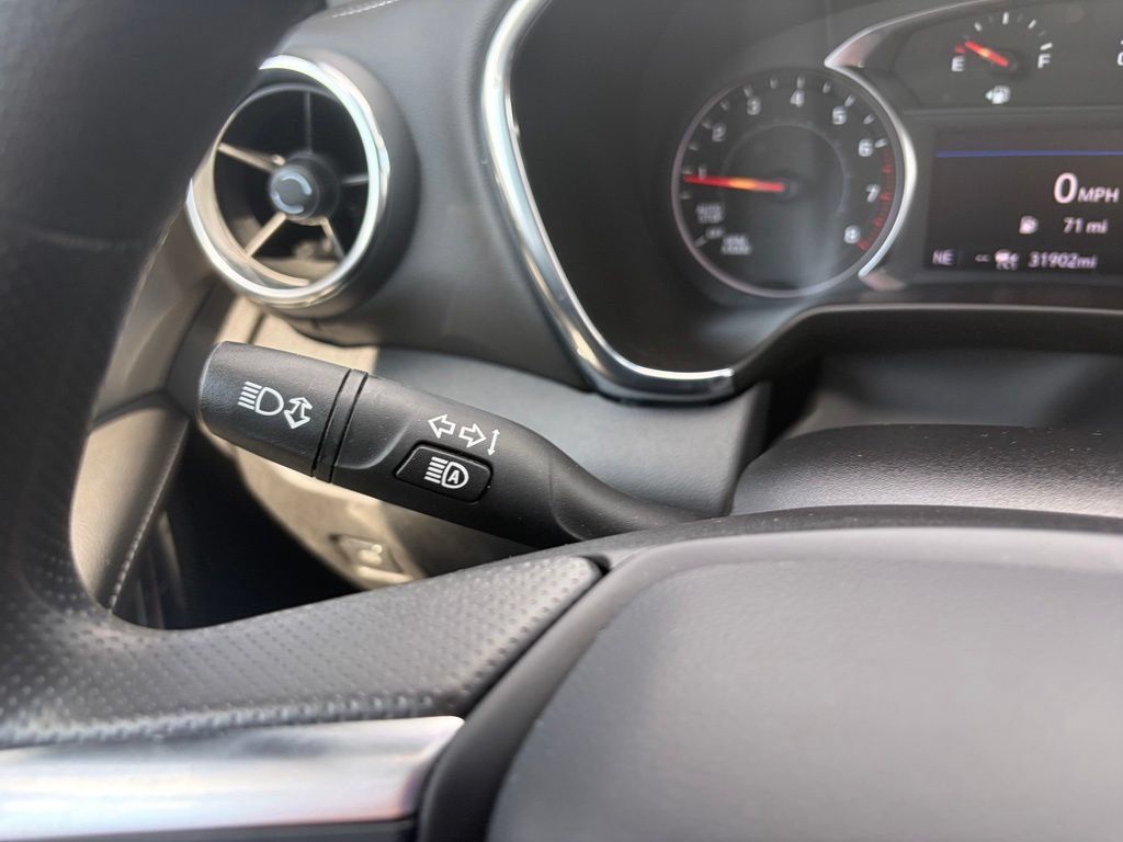 Used 2024 Chevrolet Blazer LT w/ Convenience Package FWD image 47