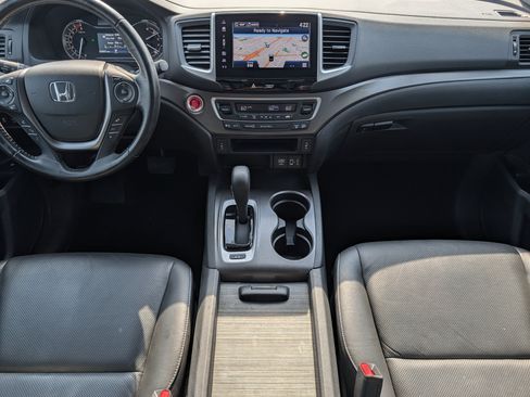 Used 2017 Honda Ridgeline RTL-T image 10