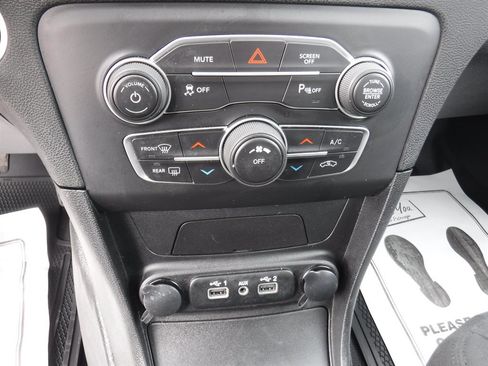 Used 2021 Dodge Charger Police RWD image 13