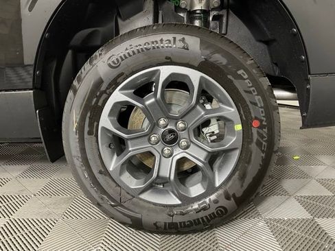 New 2025 Ford Maverick XLT w/ XLT Luxury Package image 10