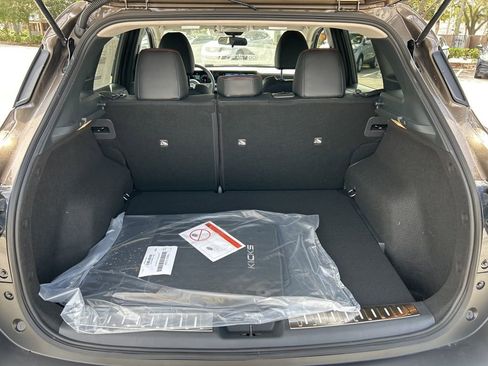 New 2026 Nissan Kicks SR w/ Illumination Package image 43