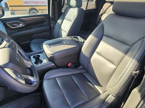 Used 2023 Chevrolet Tahoe Z71 w/ Luxury Package image 7