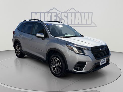 Used 2023 Subaru Forester Premium AWD/4WD image 7