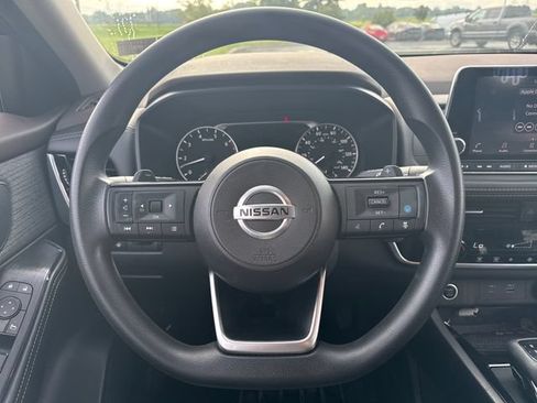 Used 2021 Nissan Rogue SV AWD/4WD image 20