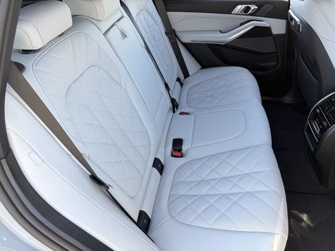 Used 2026 BMW X5 sDrive40i w/ M Sport Package RWD image 13