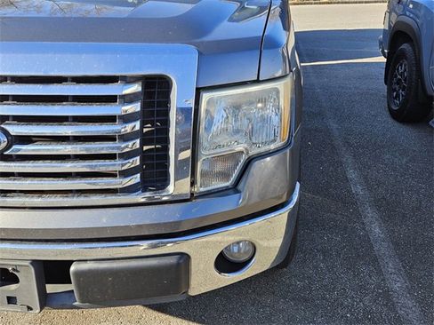 Used 2010 Ford F150 XLT image 4