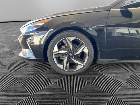 Used 2022 Hyundai Elantra SEL w/ Convenience + Premium Package image 36