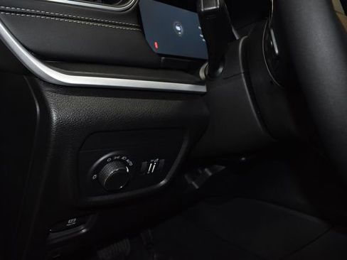 New 2025 Jeep Grand Cherokee L Altitude image 26