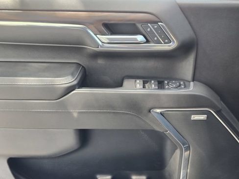 Used 2022 GMC Sierra 1500 SLT AWD/4WD image 29