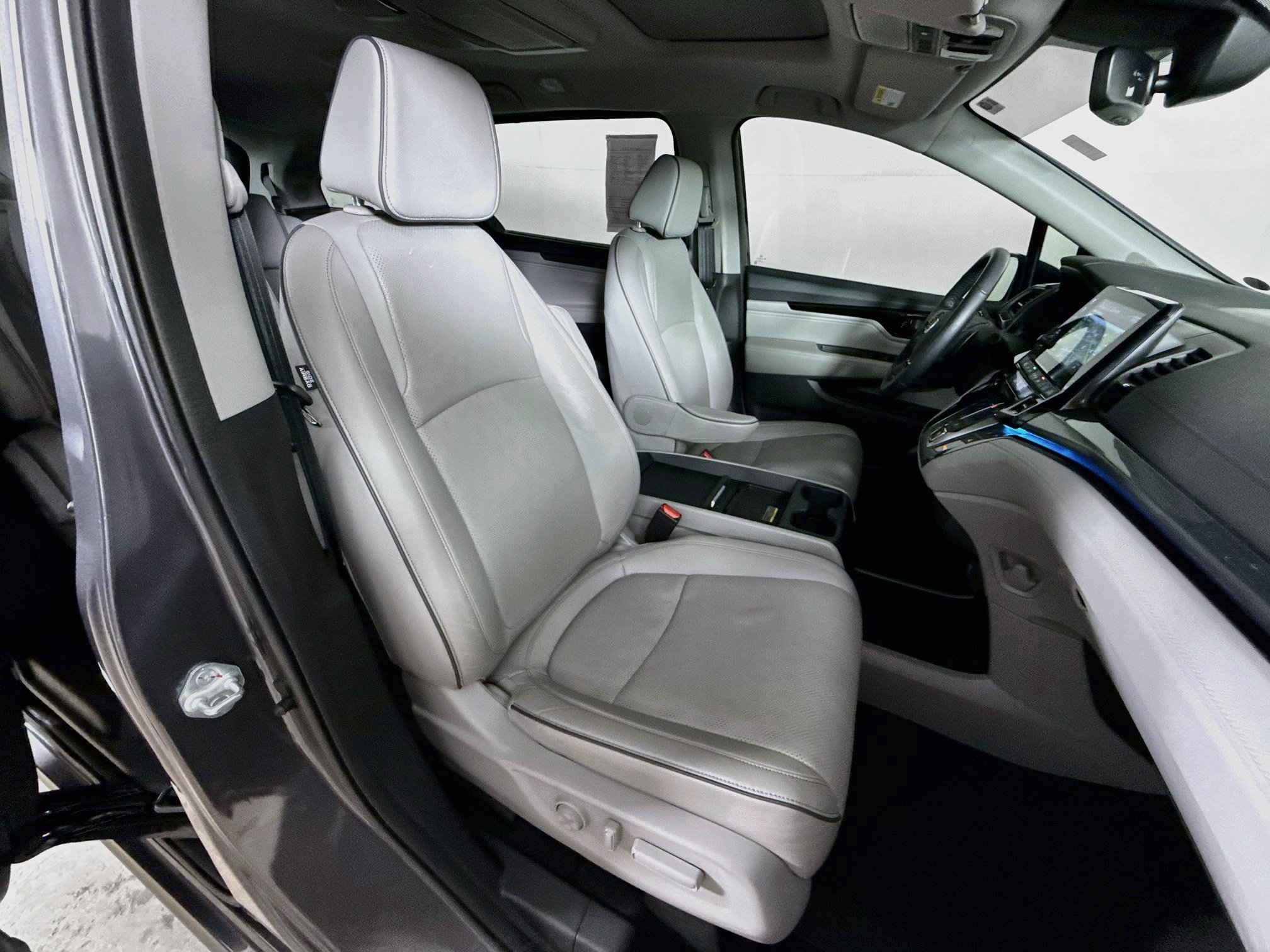 Certified 2023 Honda Odyssey Elite image 39