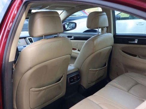 Used 2012 Hyundai Genesis 3.8 w/ Premium Pkg image 11