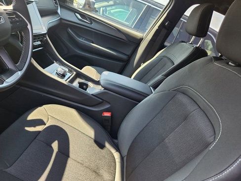 New 2025 Jeep Grand Cherokee Laredo w/ Luxury Tech Group I AWD/4WD image 11