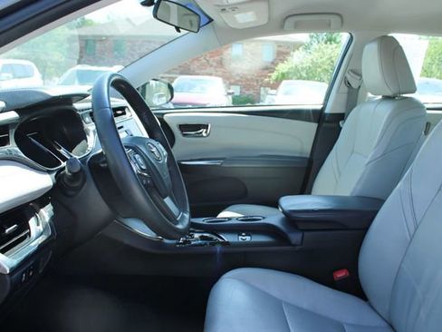 Used 2013 Toyota Avalon XLE image 12