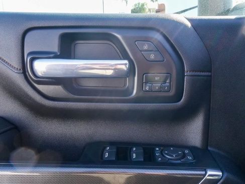 Used 2022 GMC Sierra 2500 AT4 image 19