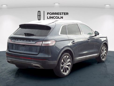 Used 2021 Lincoln Nautilus Reserve image 3