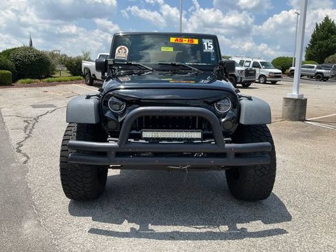 Used 2015 Jeep Wrangler Unlimited Rubicon w/ Connectivity Group AWD/4WD image 2