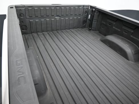 Used 2024 GMC Sierra 2500 Denali Ultimate AWD/4WD image 47
