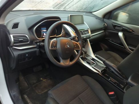 Used 2020 Mitsubishi Eclipse Cross LE image 8