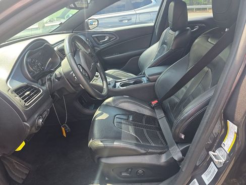 Used 2016 Chrysler 200 S w/ Navigation & Sound Group I FWD image 15