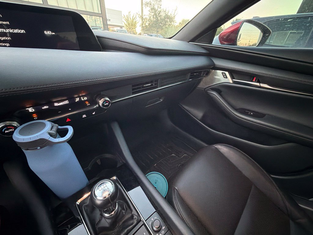 Used 2023 MAZDA MAZDA3 s FWD image 11