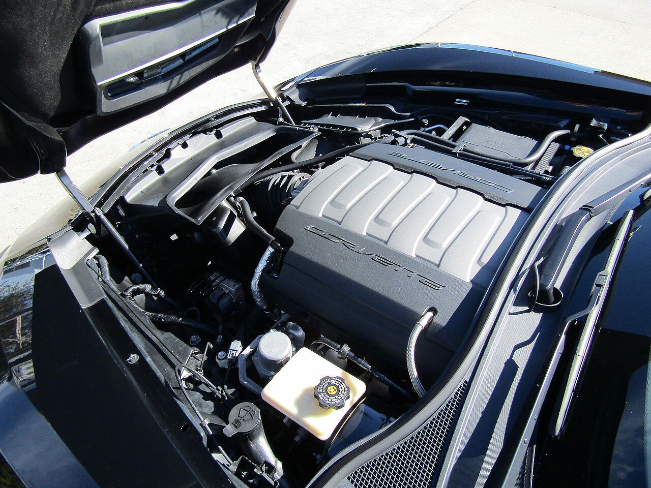 Used 2014 Chevrolet Corvette Stingray Coupe w/ 3LT Preferred Equipment Group RWD image 20